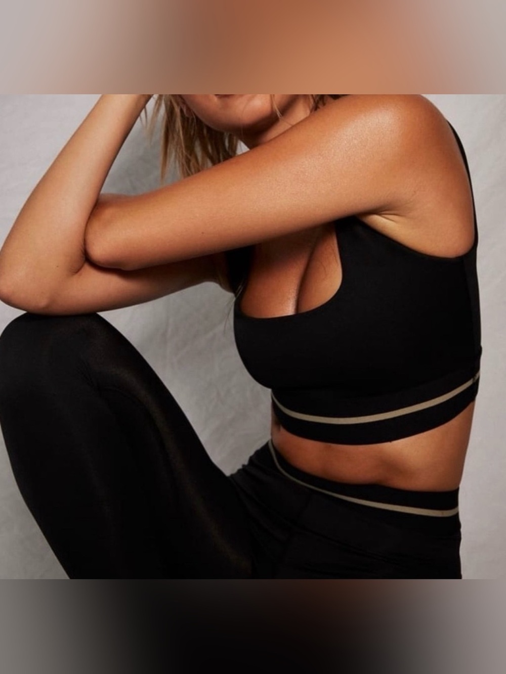2 PC Outfit Tan + Lines Sport by Sivan Ayla Runyon Canyon Black Small
